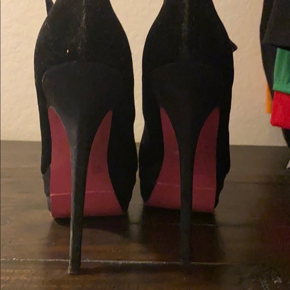 Black velvet heels - Picture 3 of 3